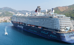 Marmaris kruvaziyer turizminde hareketli gün! 2 bin 768 turist ilçeye geldi