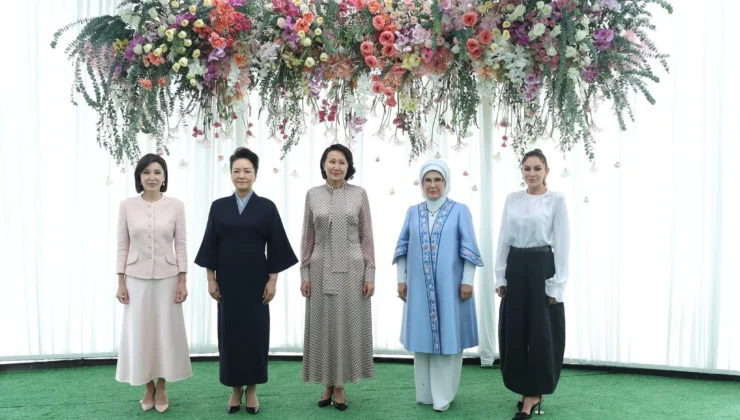 Emine Erdoğan Kırgızistan’da lider eşleriyle bir araya geldi