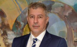 Kalekim zorlu çeyrekte direncini korudu