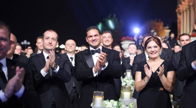 Özdilek Holding 55’inci yılını Çırağan Sarayı’nda kutladı