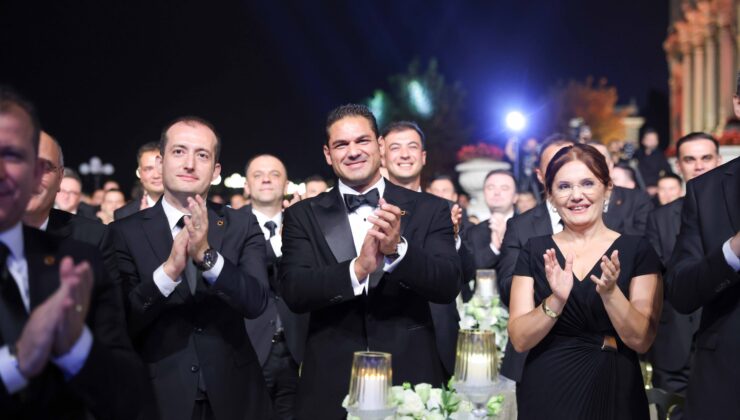 Özdilek Holding 55’inci yılını Çırağan Sarayı’nda kutladı