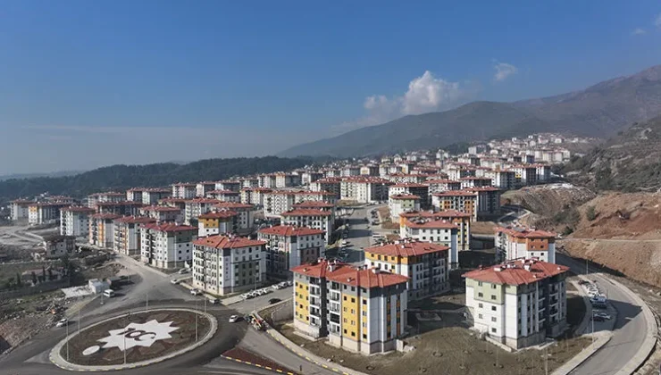 Deprem bölgelerinde konut teslimleri hızlandıkça kira enflasyonu da gerilemeye başladı