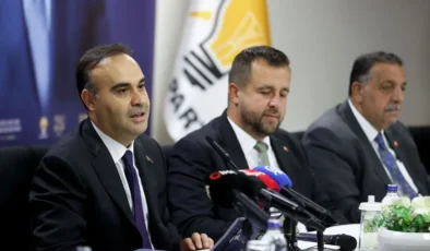 Kacır: “Savunma sanayisindeki kazanımlarımızı bütün dünya takip ediyor”