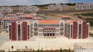 TOKİ eğitim yatırımlarıyla 31 bin 782 dersliği hizmete sundu