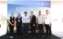 İş Bankası’nın İmece Kart kampanyasında traktörler sahiplerini buldu