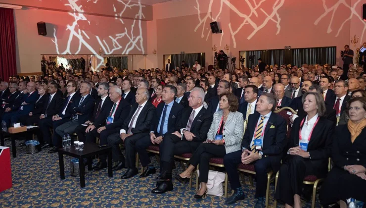 Vali Hatipoğlu: “Elazığ yatırım için güçlü bir merkez haline geliyor”