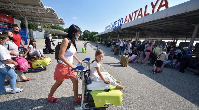 Turizmde yeni hedef belirledi: 81 ilde 12 ay turizm