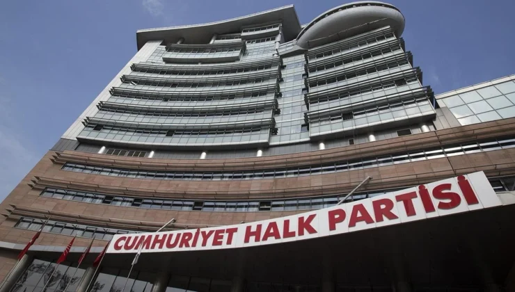 CHP’de kurultay öncesi genel başkanlık için ilk aday belli oldu