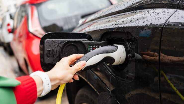 İçten yanmalı motorlara veda ettiren tablo: Elektrikli araçların kullanım maliyeti yüzde 33 daha ucuz çıktı