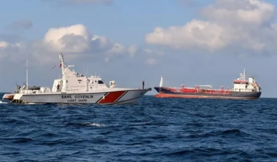 Silivri açıklarında gemi kazası! 10 kişilik mürettebat aranıyor