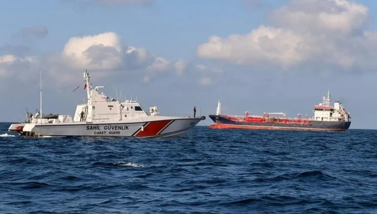 Silivri açıklarında gemi kazası! 10 kişilik mürettebat aranıyor