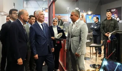 Bakan Bolat MÜSİAD EXPO 2026’da sektör temsilcileriyle buluştu