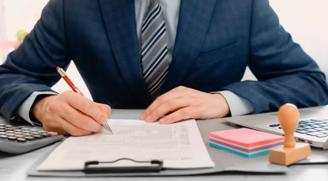 Almanya’da devrim gibi bürokrasi adımı: Vergi dairesi “Gelir vergisi vermelisiniz” demeyi başardı!