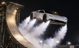 Tesla Roadster’ı havalandırdı: Seri üretim 2028’e ertelendi