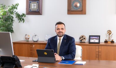 Ali Taha Koç, mobil iletişimin küresel yönetiminde