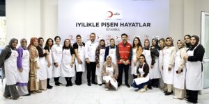 Kızılay’dan depremzede kadınlara aşçılık eğitimi