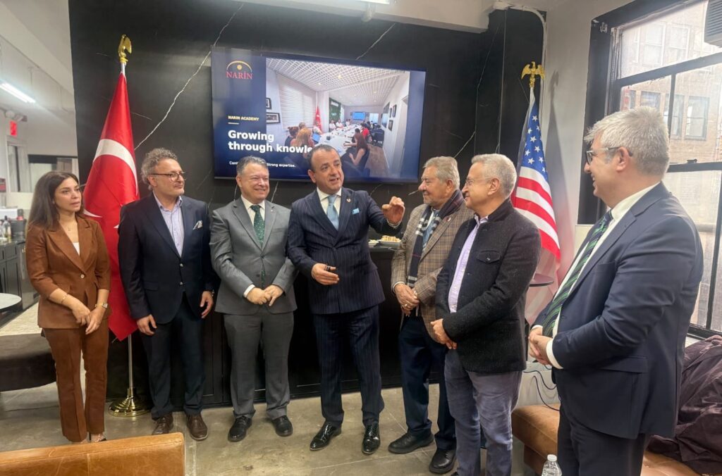 Türkiye-ABD ticaretine New York’ta yeni köprü 3 Narin Gümrük Müşavirliği, Elsan Global Lojistik ve Kiteville, New York'ta ortak ofis açtı. Yeni merkez Türk ihracatçılarına lojistik ve gümrükleme desteği sunacak.