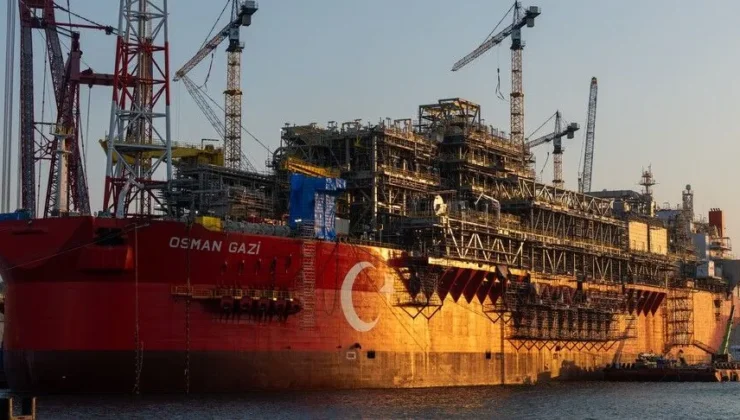 Türkiye’nin ilk yüzer gaz işleme tesisi Osman Gazi yola çıktı