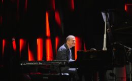 Akbank Caz Festivali’nde genç yetenekler ustalarla aynı sahnede