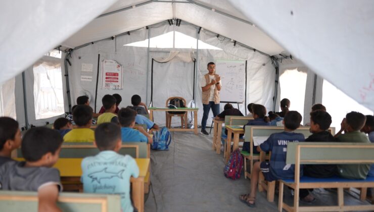 Filistin’de 1,5 milyon çocuk dördüncü yılda da eğitimden uzak