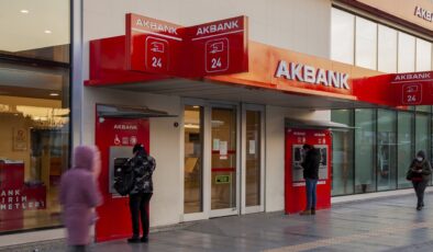 Akbank, 542 milyon dolarlık sendikasyon kredisini yeniledi