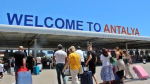 Antalya turizmde 14 milyon yabancı ziyaretçiye ulaştı