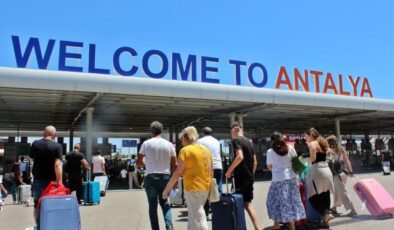 Antalya turizmde 14 milyon yabancı ziyaretçiye ulaştı