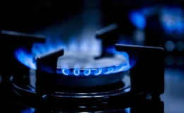 Hürmüz krizi ve Asya talebi Avrupa doğalgaz fiyatlarını uçurdu 100 avro barajı aşıldı