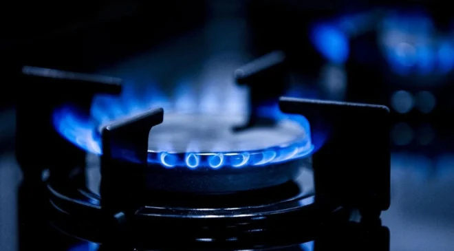 Hürmüz krizi ve Asya talebi Avrupa doğalgaz fiyatlarını uçurdu 100 avro barajı aşıldı
