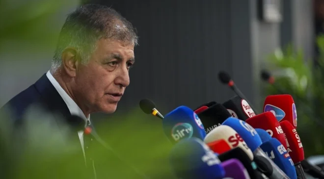 İzmir’de suya indirim müjdesi: Cemil Tugay toplu taşımaya da zam yapılmayacağını açıkladı