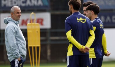 Fenerbahçe’de hedef beş maçta 15 puan: İsmail Kartal Rize deplasmanıyla seri başlatmak istiyor