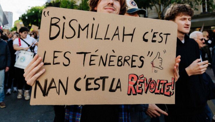 Fransa’da öğrenci gösterileri mizahi bir sloganla sarsıldı