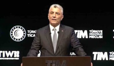Bakan Bolat: Yıllıklandırılmış ihracat 283,7 milyar dolara ulaştı, yıl sonu hedefini aştık