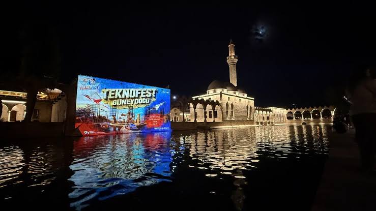 TEKNOFEST Şanlıurfa’da esnafın işlerini hareketlendirdi