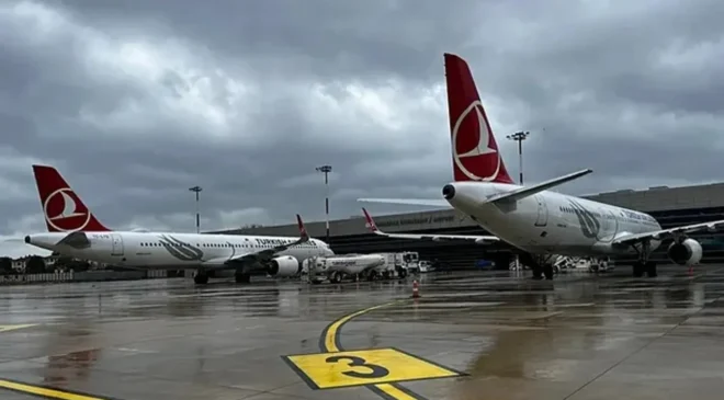 İstanbul’da şiddetli fırtına uçuşları vurdu: 46 uçak başka kentlere yönlendirildi