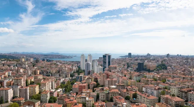 Konut satışları eylülde yılın zirvesine çıktı