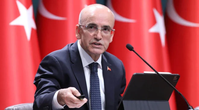 Bakan Şimşek: Dezenflasyon süreci duraksadı ama pes etmiyoruz