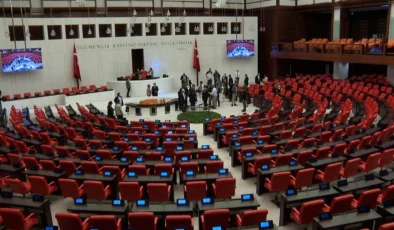 TBMM’de kritik mesaisi öne çekildi: Yatırım fonları teklifi gündemin ilk sırasına alındı