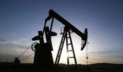 Petrol fiyatlarında Orta Doğu gerilimi: Brent 106 doları geçti