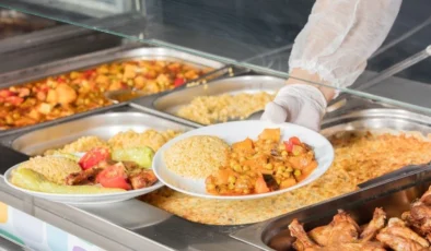 Restoranlardaki yemek fiyatları müşterilerin iştahını kaçırdı